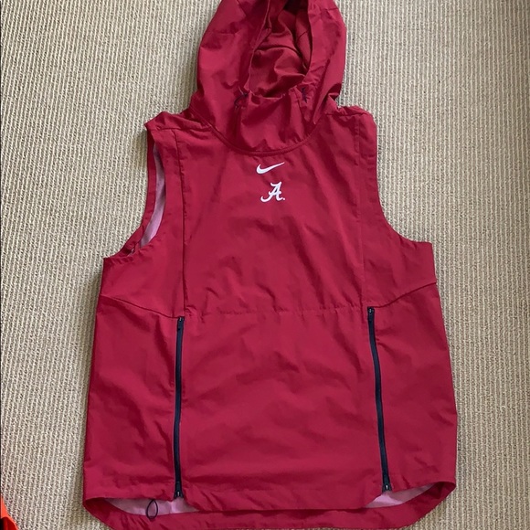 nike sleeveless windbreaker